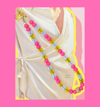 Her Majesty Phone Chain